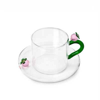 teacup w/ saucer strawberry